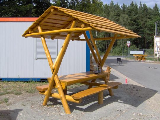 Permalink to Überdachte Gartenbank Selber Bauen Rustikale Jeagerschneke