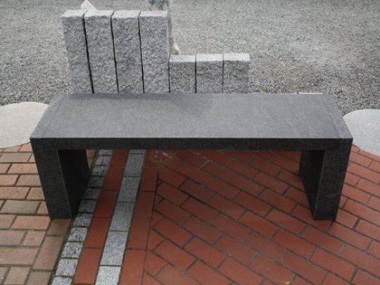 Permalink to Gartenbank Stein Sitzbank Granit Natursteinbank